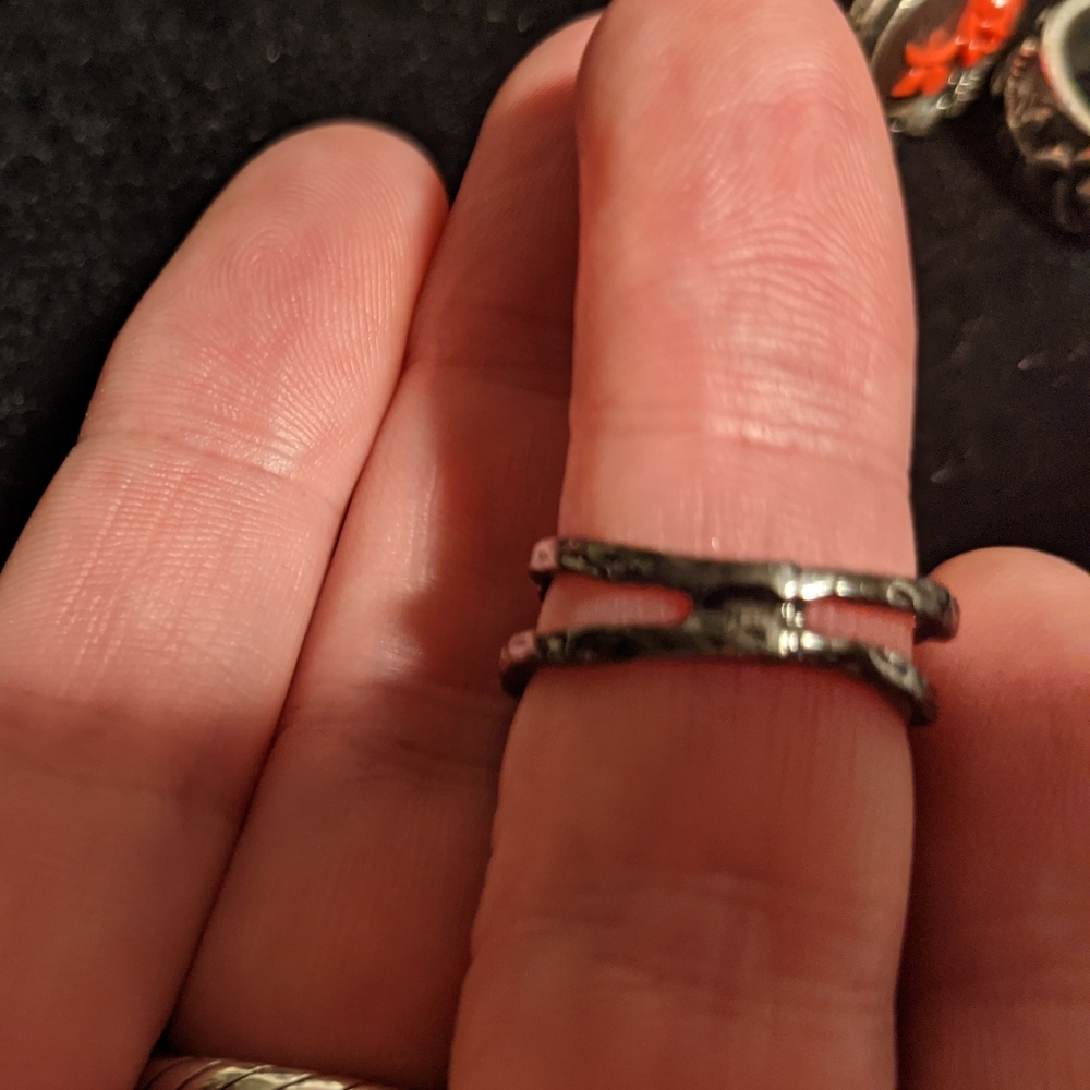 Gothic, Costume Jewelry Rings Bundle - Picture 7 of 9